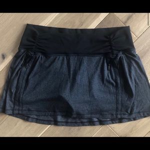 Lululemon tennis skirt size 8